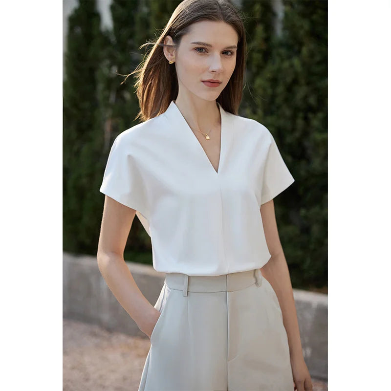 AMII Minimalism 2025 Summer Women's T-shirt Classic Style Casual V-neck Short Sleeve Solid Stretch Female Tops & Tees 12312013