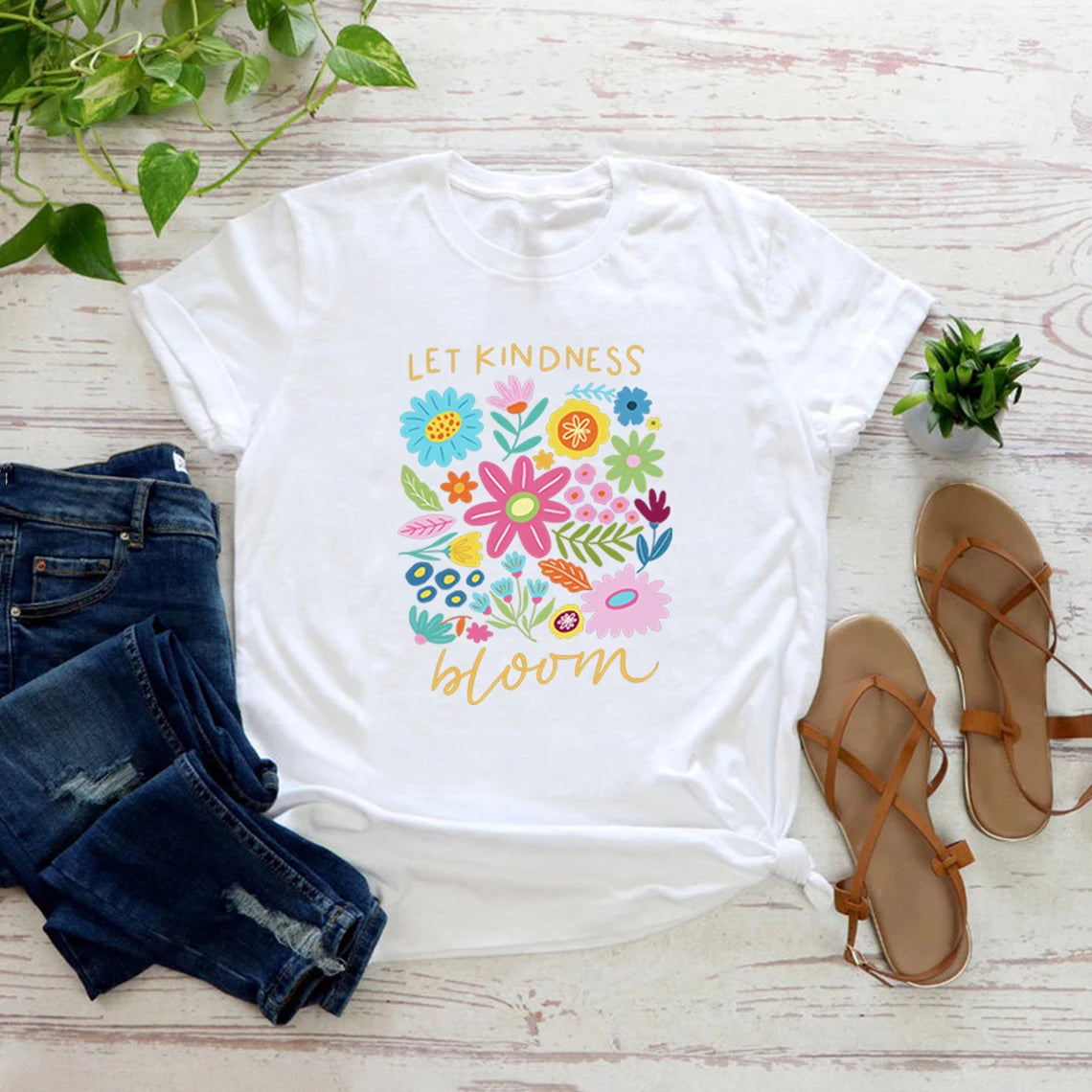 Let Kindness Bloom T-Shirt Be Cool Be Kind Retro Flower Shirt Inspiration Women Graphic T Shirts Short Sleeve Women Clothing